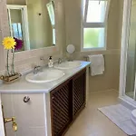 In With Private Pool And Sea View *
