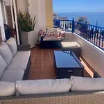 In With Private Pool And Sea View Nerja