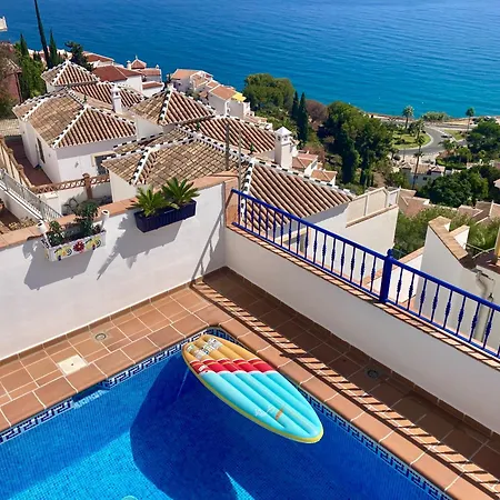 In With Private Pool And Sea View *